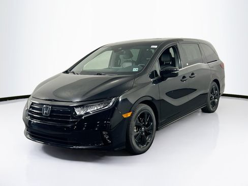 Used 2023 Honda Odyssey Sport image 1
