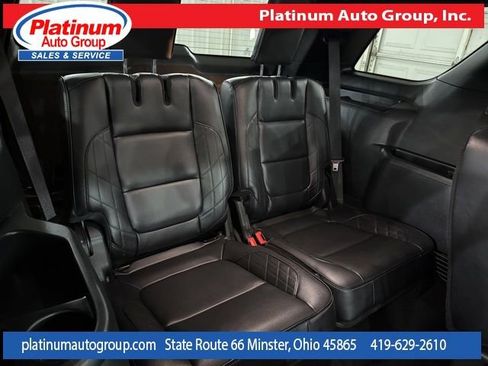 Used 2019 Ford Explorer Platinum image 36