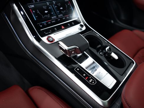 New 2026 Audi SQ8 Prestige AWD/4WD image 10
