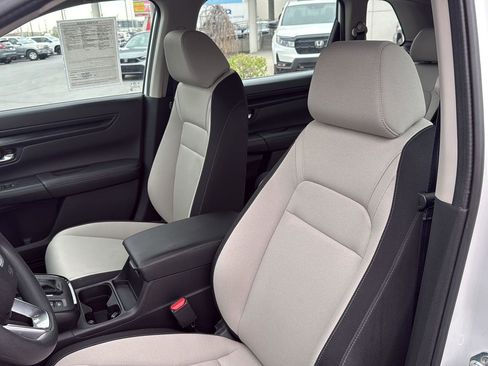 Used 2024 Honda CR-V LX image 16