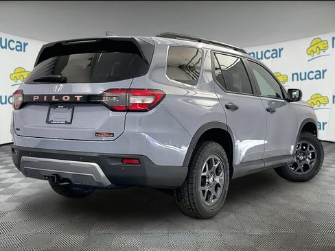 New 2026 Honda Pilot TrailSport image 7