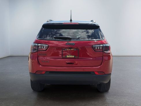Used 2026 Jeep Compass Limited AWD/4WD image 4
