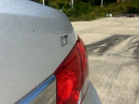 Used 2016 Chevrolet Cruze LT image 13