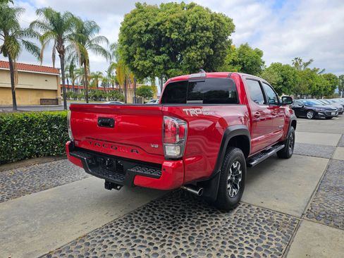 Used 2020 Toyota Tacoma TRD Off-Road w/ Technology Package RWD image 5