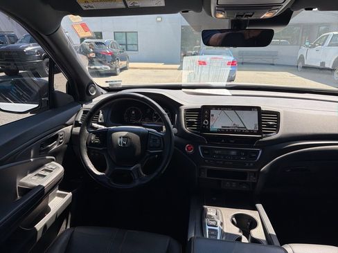 Used 2024 Honda Ridgeline TrailSport image 7