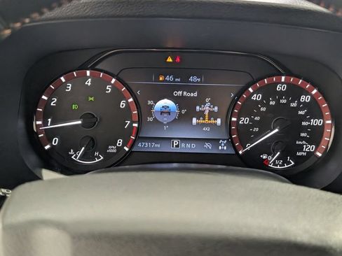 Used 2024 Nissan Frontier PRO-4X AWD/4WD image 17
