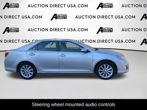 Used 2013 Toyota Camry XLE image 5