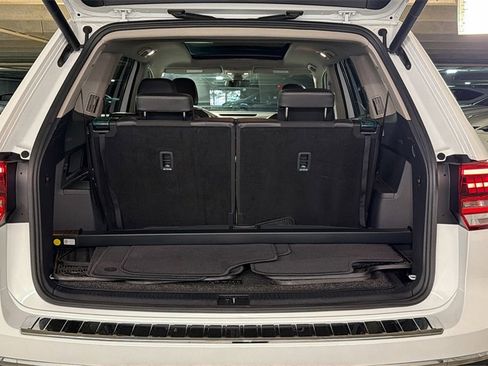 Used 2019 Volkswagen Atlas SEL Premium image 16