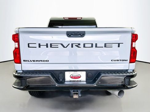 Used 2024 Chevrolet Silverado 2500 Custom w/ Custom Value Package AWD/4WD image 6
