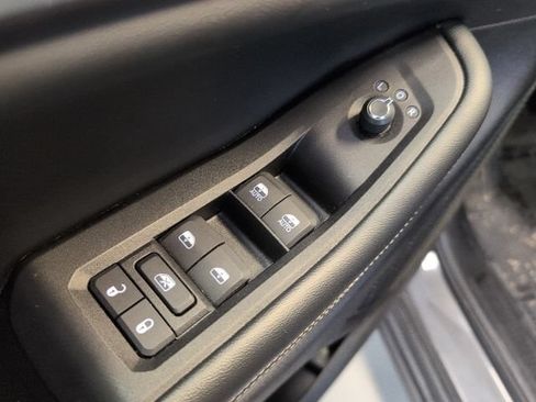 Used 2024 Jeep Grand Cherokee Limited AWD/4WD image 15
