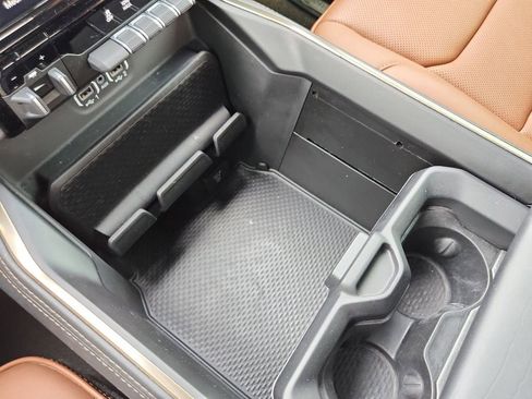 Used 2023 RAM 1500 Limited w/ Body Color Bumper Group image 29