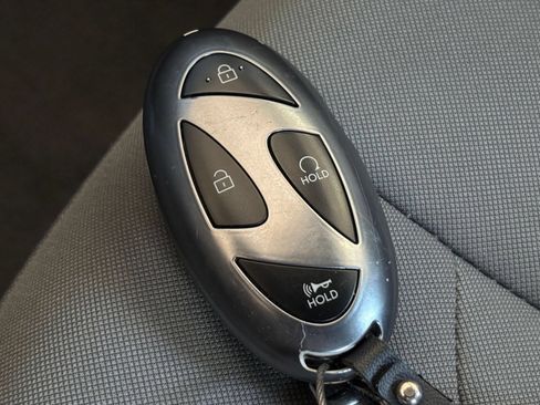 Used 2025 Hyundai Elantra SEL FWD image 23