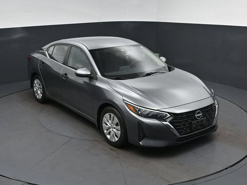 Used 2024 Nissan Sentra S FWD image 1
