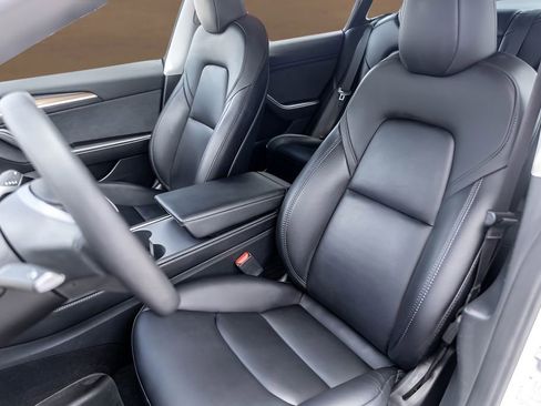 Used 2023 Tesla Model 3 Standard Range RWD image 7