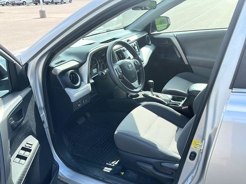 Used 2013 Toyota RAV4 XLE AWD/4WD image 8