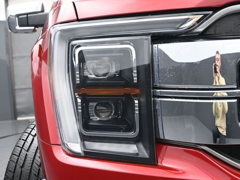 Used 2021 Ford F150 Lariat w/ Equipment Group 502A High image 12