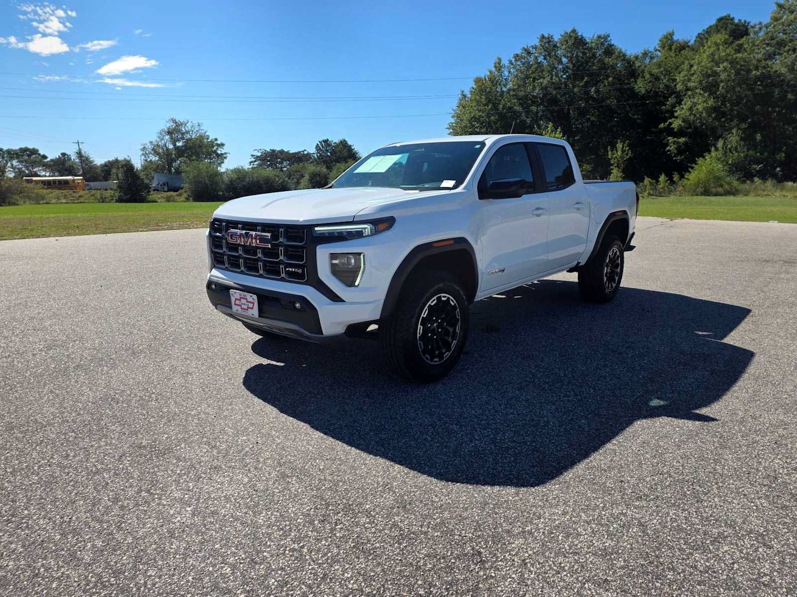 Used 2026 GMC Canyon AT4 AWD/4WD image 2
