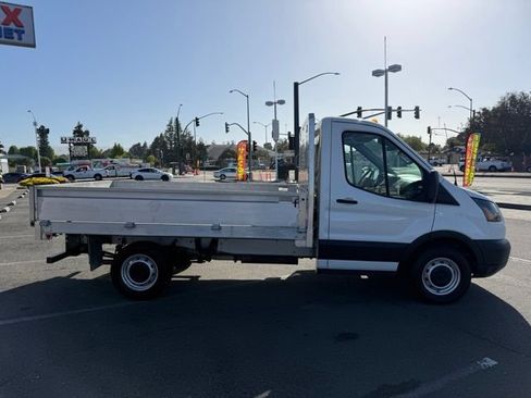 Used 2019 Ford Transit 250 138 RWD image 2