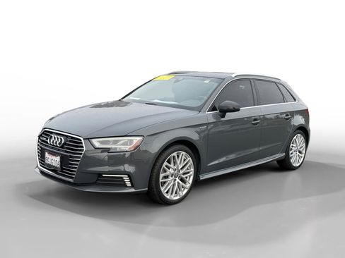 Used 2018 Audi A3 e-tron Prestige w/ Prestige Package FWD image 1