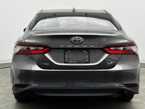 Used 2021 Toyota Camry LE image 6