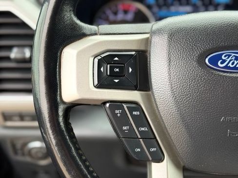 Used 2022 Ford F350 Lariat w/ Lariat Ultimate Package AWD/4WD image 26