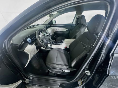 Used 2024 Hyundai Tucson SE FWD image 13