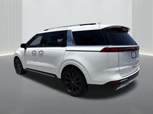 Used 2022 Kia Carnival SX Prestige FWD image 7