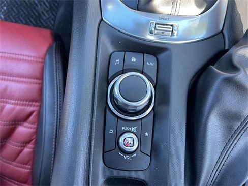 Used 2020 FIAT 124 Spider Abarth w/ Convenience Group image 17