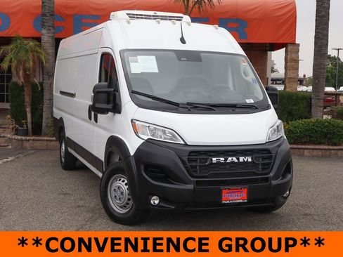 Used 2025 RAM ProMaster 3500 w/ Convenience Group FWD image 2