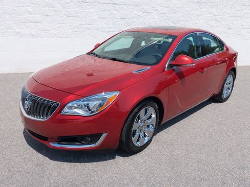 Used 2015 Buick Regal Premium w/ Experience Buick Package image 1