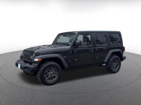 Used 2025 Jeep Wrangler Sport S image 7