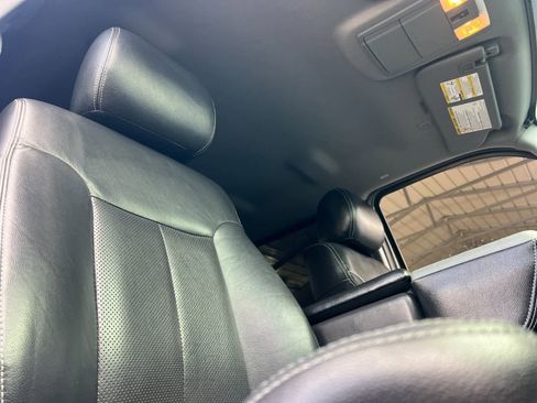 Used 2016 Ford F250 XLT w/ XLT Premium Package image 17