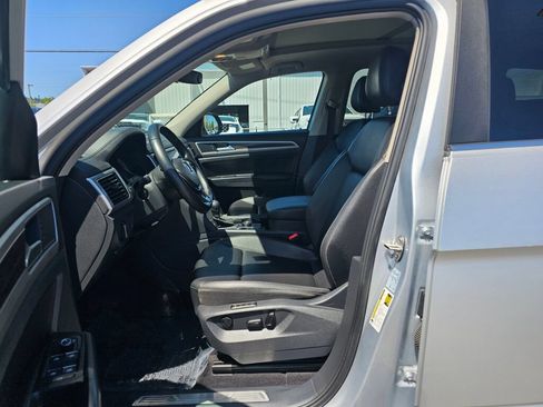 Used 2018 Volkswagen Atlas SEL AWD/4WD image 15