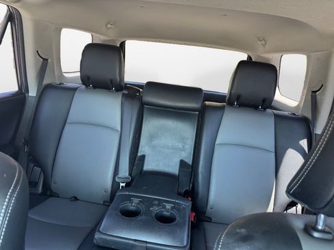 Used 2017 Toyota 4Runner SR5 Premium RWD image 12