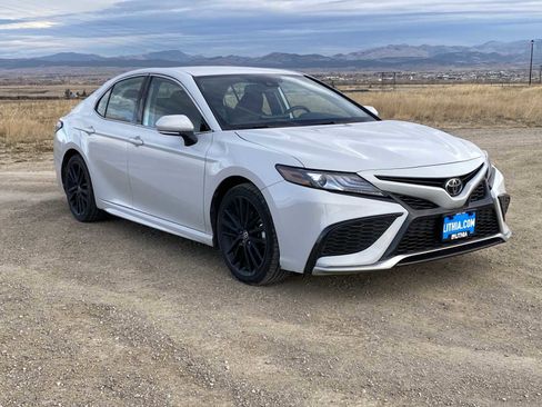 Used 2023 Toyota Camry XSE image 21