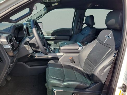 New 2025 Ford F150 Platinum AWD/4WD image 9
