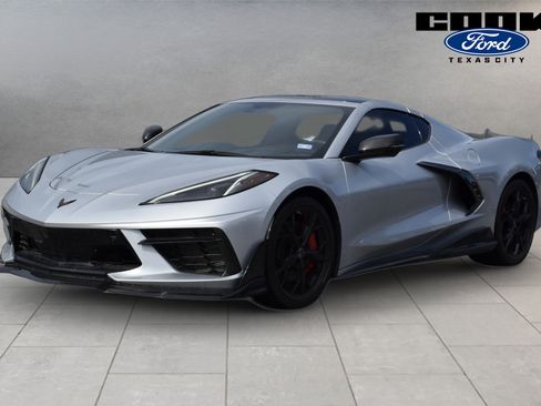 Used 2020 Chevrolet Corvette Stingray Premium Cpe w/ 3LT Preferred Equipment Group RWD image 1