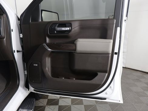 Used 2019 GMC Sierra 1500 SLT image 27