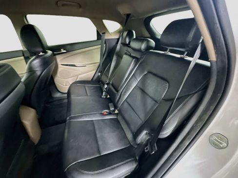 Used 2019 Hyundai Tucson Value FWD image 26