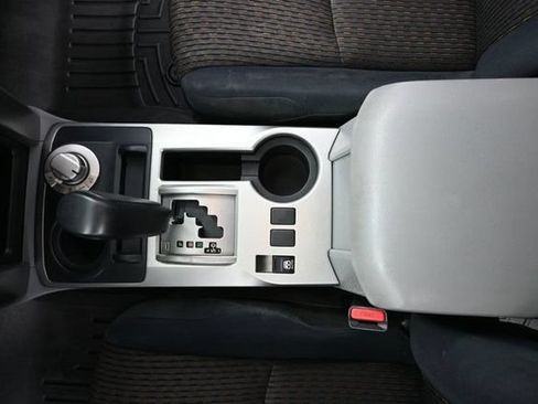 Used 2013 Toyota 4Runner SR5 w/ Convenience Pkg AWD/4WD image 31