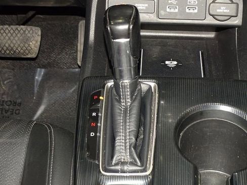 Used 2022 Honda Civic Touring image 37