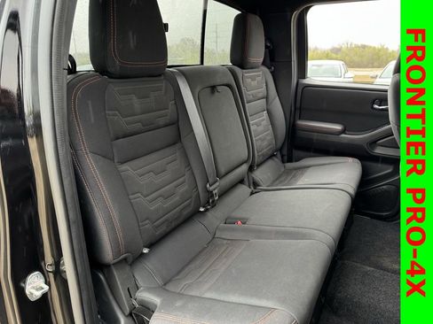 Used 2022 Nissan Frontier PRO-4X w/ Technology Package image 28