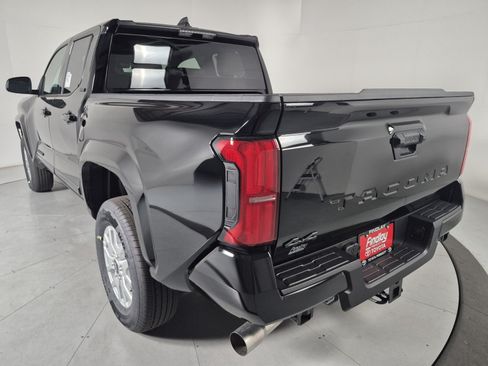 New 2026 Toyota Tacoma SR5 AWD/4WD image 3