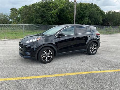 Used 2021 Kia Sportage LX FWD image 3