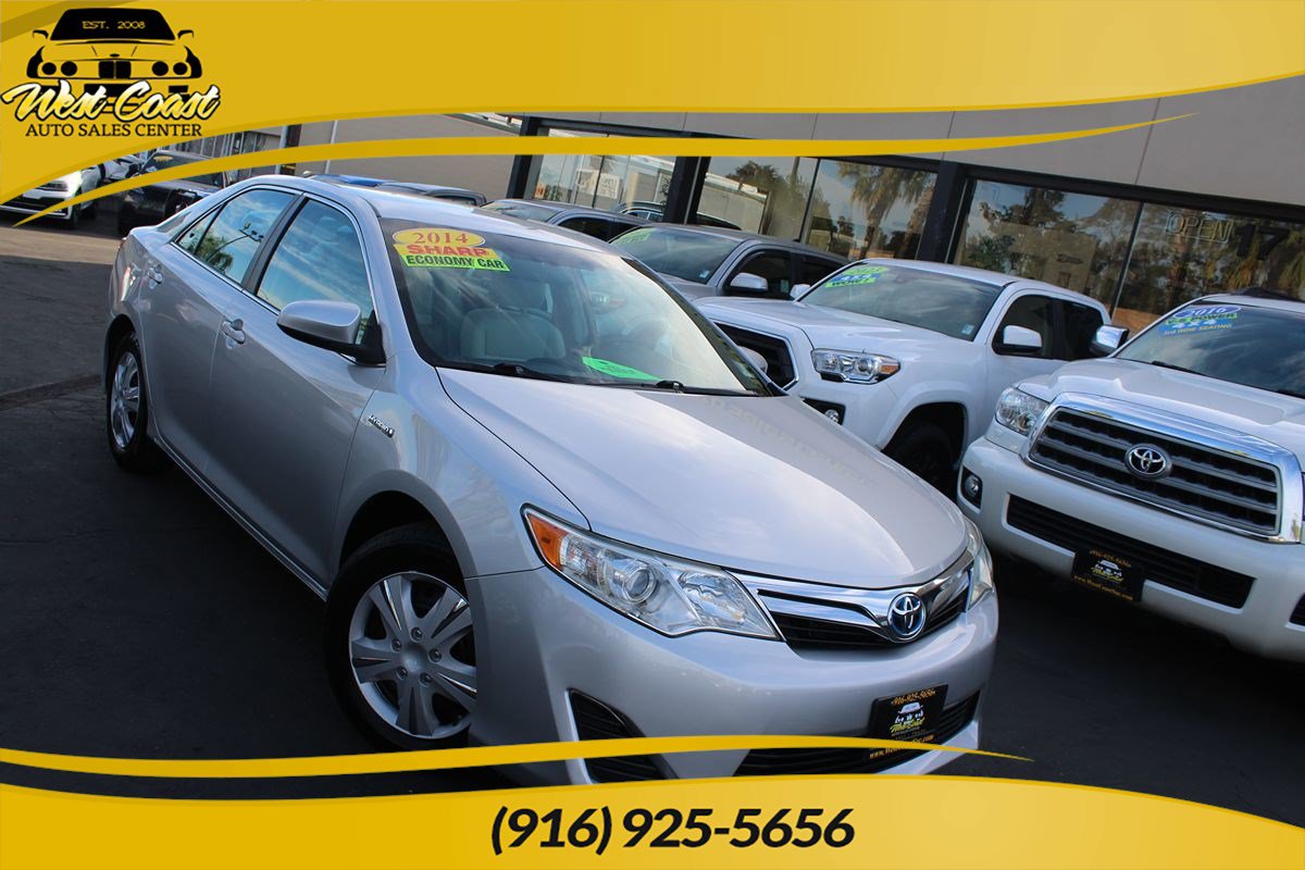 Used 2014 Toyota Camry LE FWD image 1