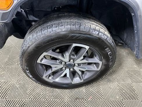 Used 2024 Jeep Wrangler Unlimited w/ Convenience Group image 9