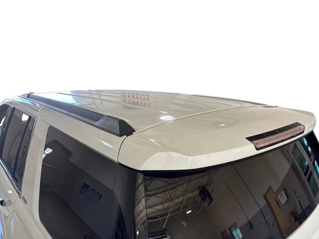 Used 2016 GMC Yukon SLT w/ Open Road Package AWD/4WD image 9