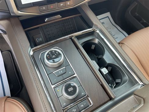 Used 2024 Ford Expedition Max King Ranch image 20