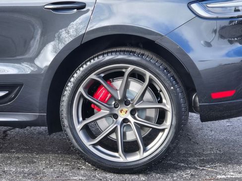 New 2026 Porsche Macan GTS image 12