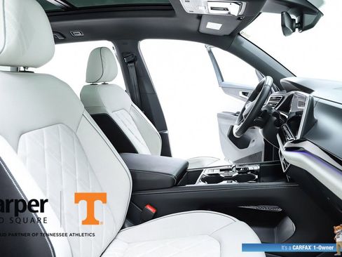 Used 2025 Volkswagen Atlas Cross Sport SEL Premium R-Line image 36